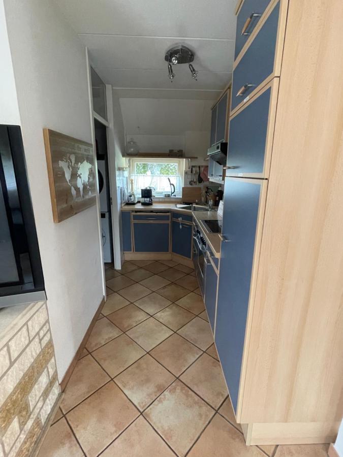 Freistehendes Ferienhaus Am See Naehe Roermond Heel Ngoại thất bức ảnh