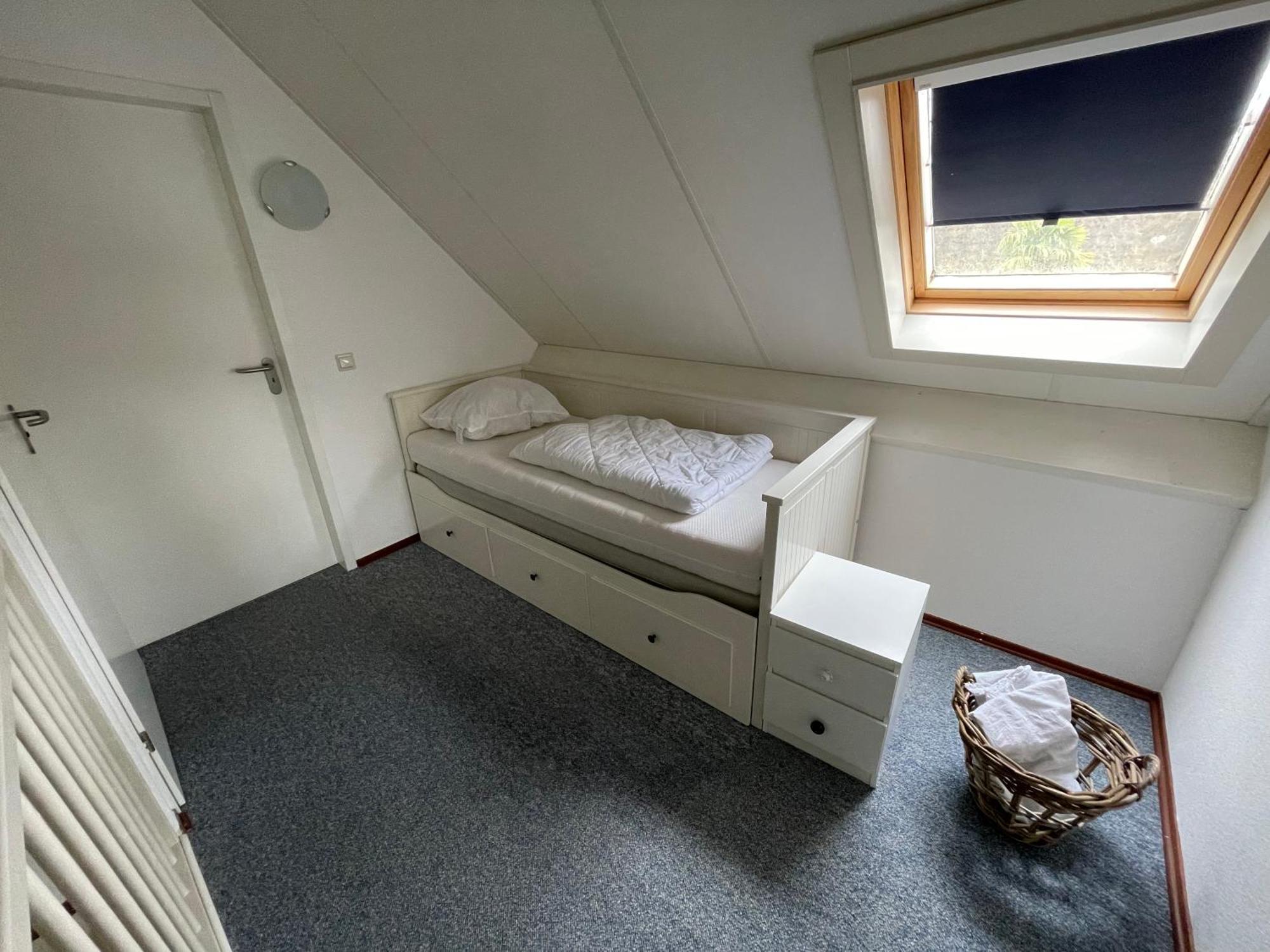 Freistehendes Ferienhaus Am See Naehe Roermond Heel Ngoại thất bức ảnh