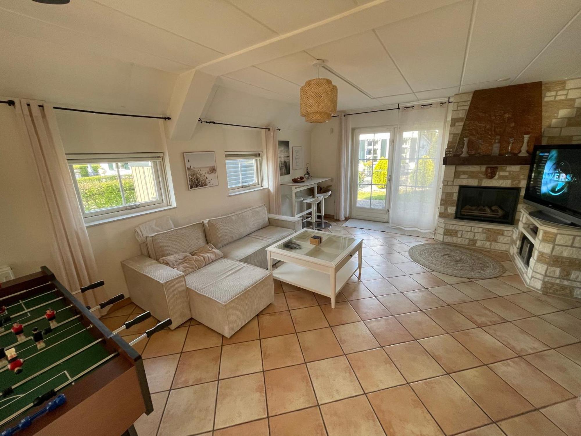 Freistehendes Ferienhaus Am See Naehe Roermond Heel Ngoại thất bức ảnh